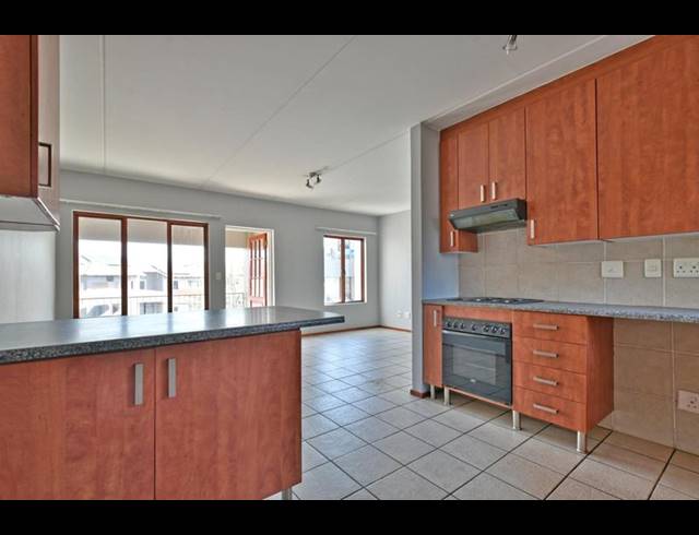 2 BEDROOM PROPERTY TO RENT IN GLENVISTA